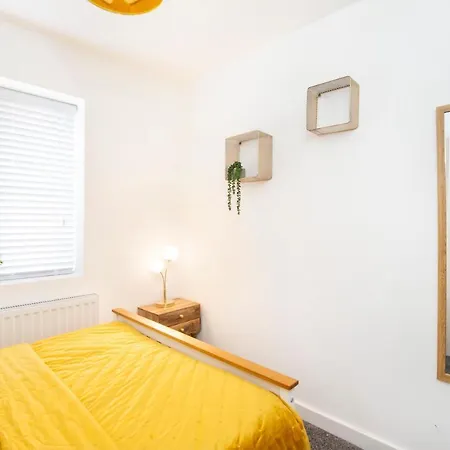 Piccadilly Place - 3 Bedroom House Apartman