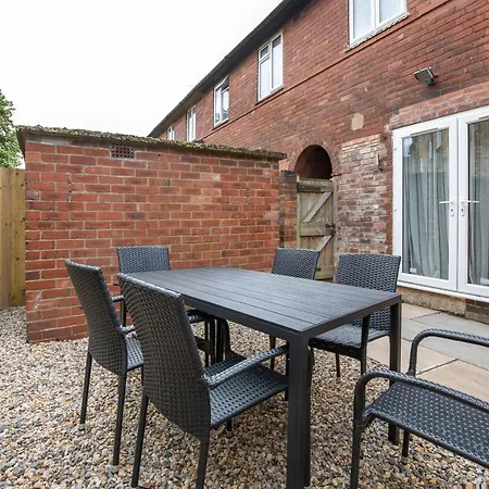 Апартаменты Piccadilly Place - 3 Bedroom House Йорк